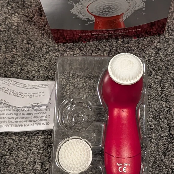 Olay Regenerist Advanced Anti Aging Facial Cleansing Brush NEW open box 2 brush - Picture 3 of 7